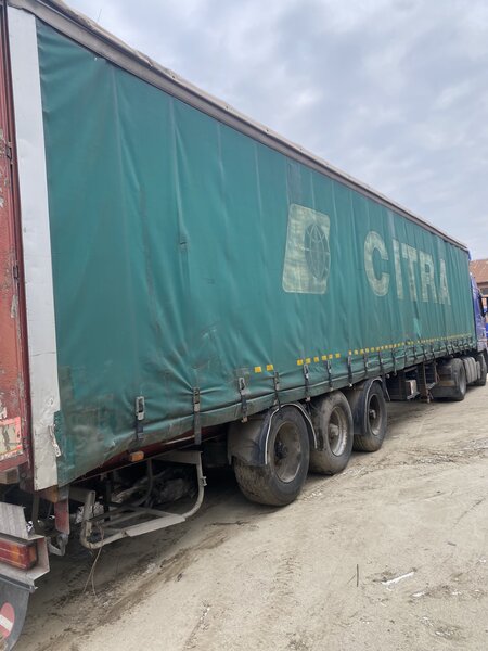 Semiremorca marca Samro Franta